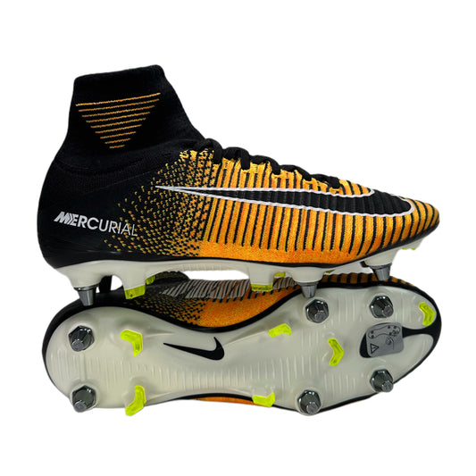 Nike Mercurial Superfly 5 SG-Pro Lock In. Let Loose